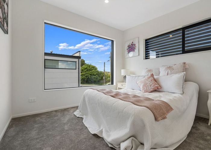  at 6/10 Hutchinsons Road, Bucklands Beach, Manukau City, Auckland