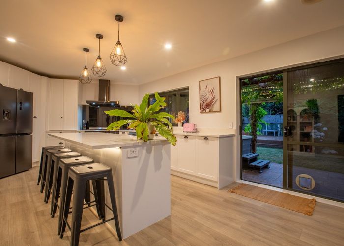  at 6 Runanga Grove, Waikanae, Waikanae