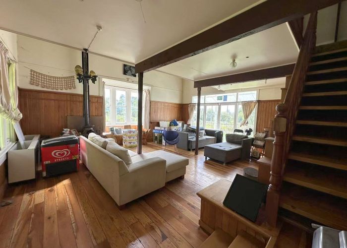  at 112B Postman Road ( with app 2 ha grazing ), Dairy Flat, Rodney, Auckland