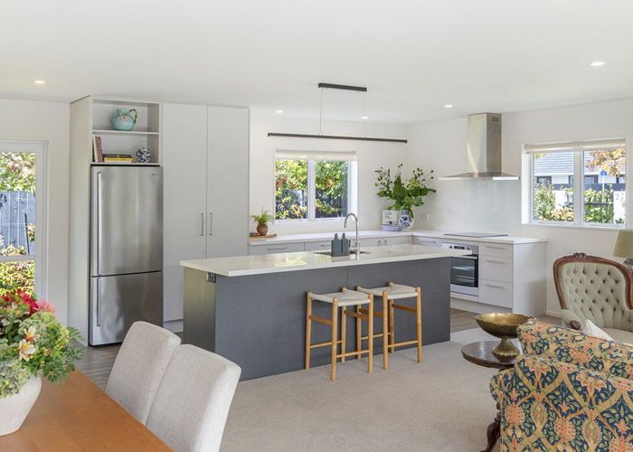  at 90 Winchester Street, Merivale, Christchurch City, Canterbury