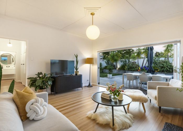  at 1/439 Point Chevalier Road, Point Chevalier, Auckland