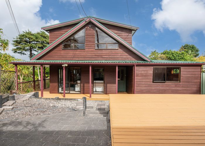  at 2/2 Rossmore Terrace, Murrays Bay, North Shore City, Auckland