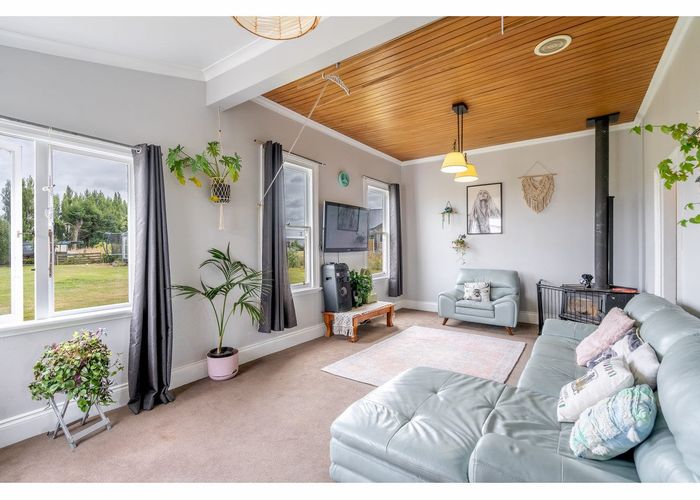  at 10 Whitelaw Road, Waianiwa, Invercargill