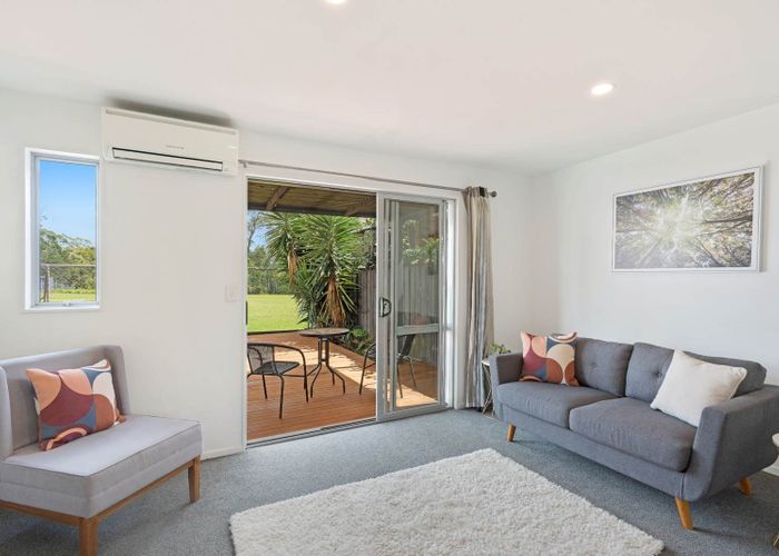  at 8 Albionvale Road, Glen Eden, Auckland