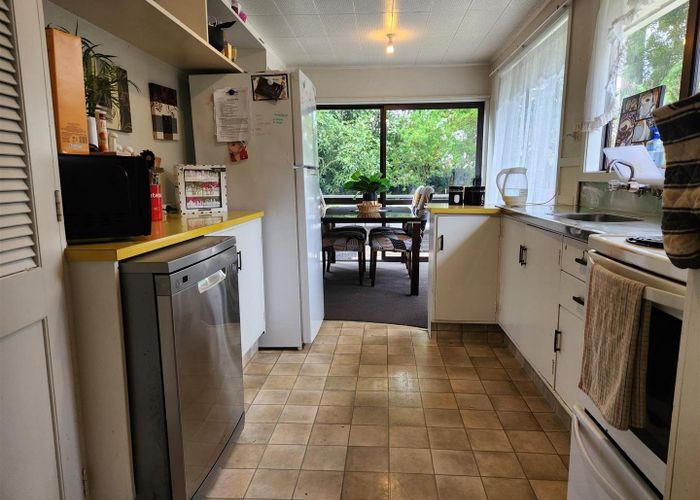  at 1 Snell Drive, Chartwell, Hamilton