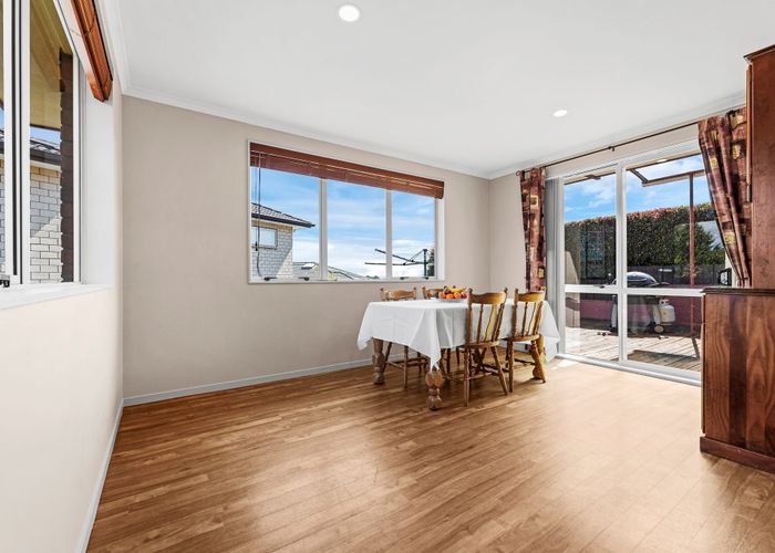  at 2/39 Marriott Road, Pakuranga Heights, Manukau City, Auckland
