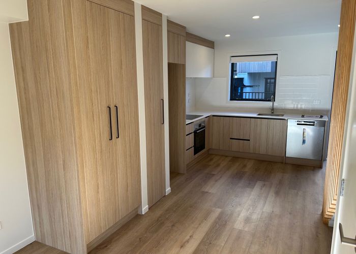  at 16/506 Glenfield Road, Glenfield, North Shore City, Auckland