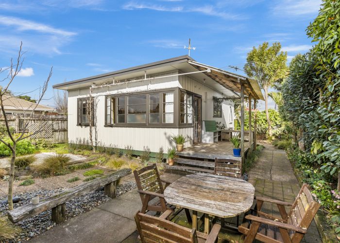  at 3/142 Rosebank Road, Avondale, Auckland