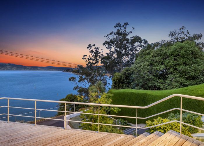  at 34 Marine Parade, Macandrew Bay, Dunedin