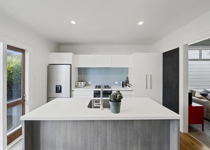  at 58 Stanley Street, Berhampore, Wellington