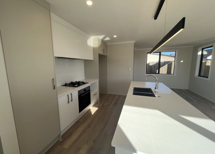  at 33 Crest Rise, Flagstaff, Hamilton, Waikato