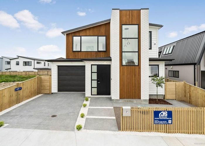  at 7 Roa Ave, Hobsonville, Waitakere City, Auckland