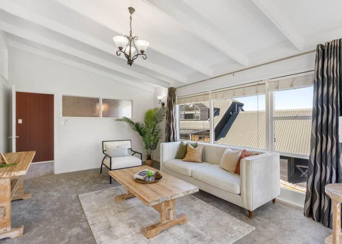  at 292 Beach Road, Campbells Bay, North Shore City, Auckland