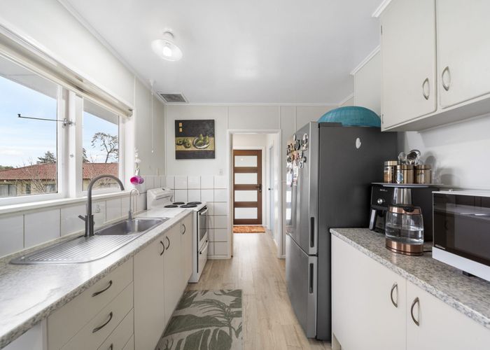  at 9 Manston Road, Mangere, Manukau City, Auckland