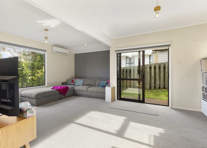  at 85 Percy Dyett Drive, Karori, Wellington