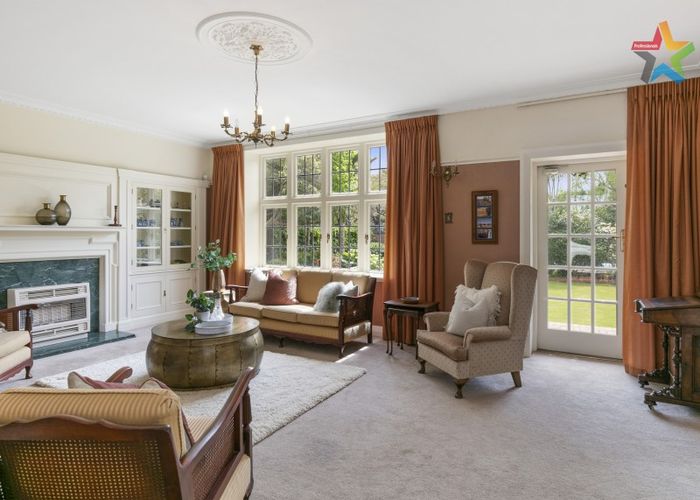  at 130 Woburn Road, Woburn, Lower Hutt