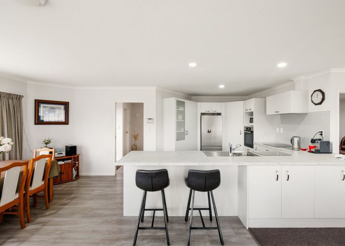  at 2 Brunswick Place, Rototuna North, Hamilton