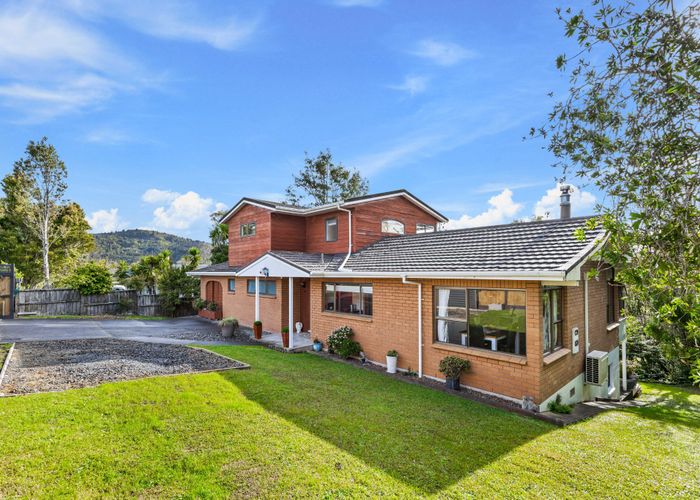  at 1109 Scenic Drive North, Swanson, Waitakere City, Auckland