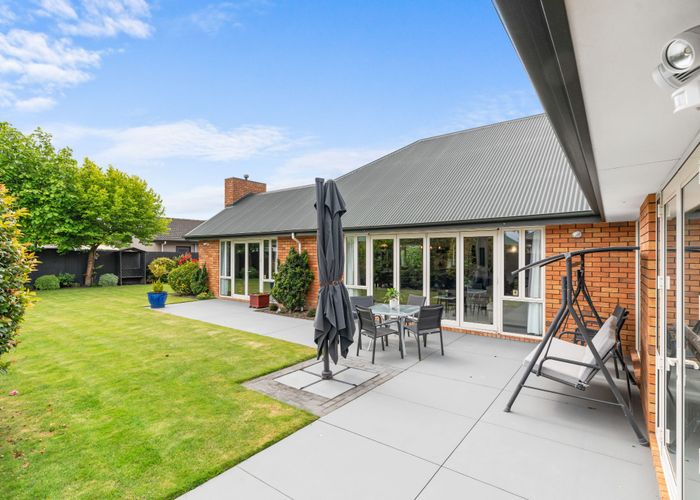  at 12 Chesterfield Mews, Russley, Christchurch