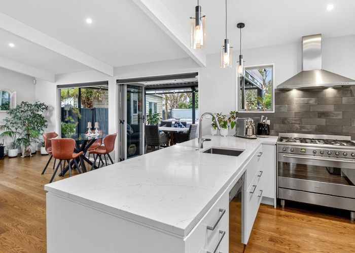  at 102 Walmer Road, Point Chevalier, Auckland