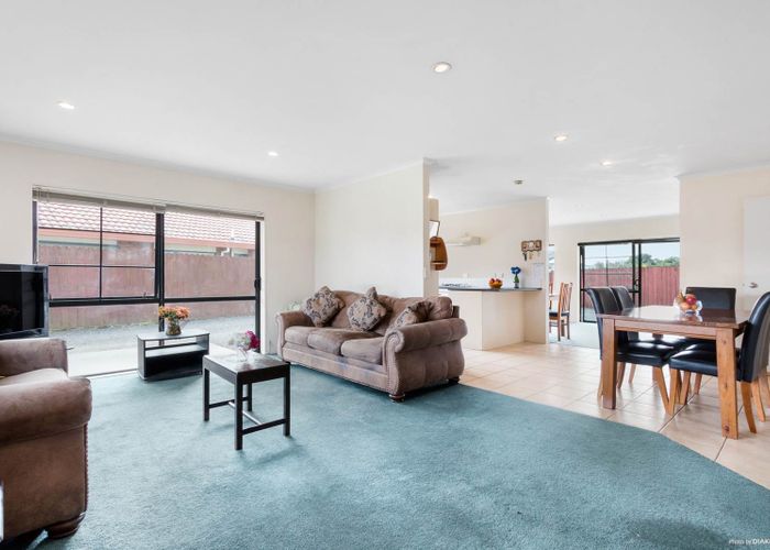  at 5 Parkstone Place, Favona, Auckland