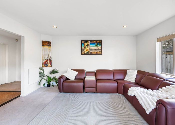  at 34 Lomas Way, Albany, North Shore City, Auckland