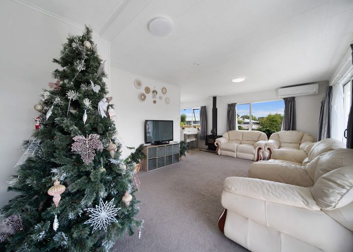  at 14 Holland Street, Pukekohe, Pukekohe