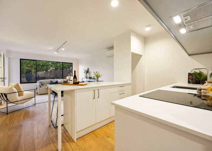  at 2/29 Sentinel Road, Herne Bay, Auckland City, Auckland