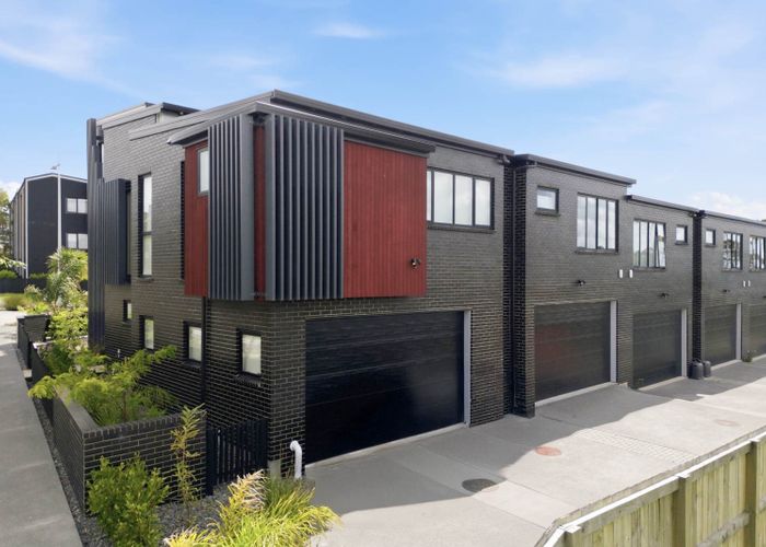  at 2B Longshore Drive, Long Bay, North Shore City, Auckland