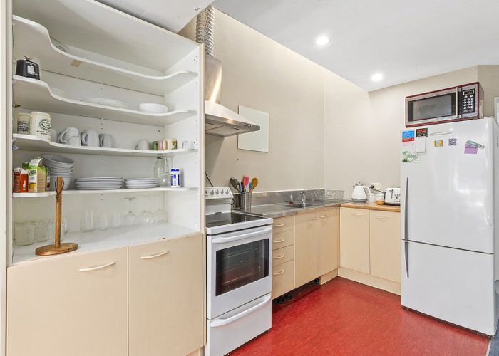  at 3/5 Hopper Street, Mount Cook, Wellington