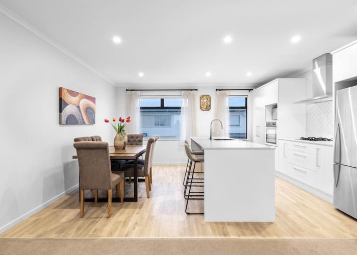  at 43 Bonnette Road, Flat Bush, Manukau City, Auckland