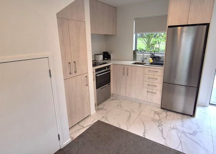  at 6/42 Kaikoura Street, Henderson, Waitakere City, Auckland