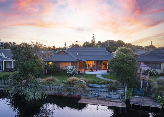  at 9 Lorna Irene Drive, Raumati South, Paraparaumu