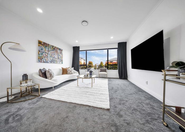  at 6 Perehia RD, Flat Bush, Auckland