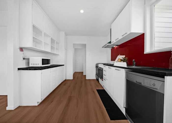  at 10 Carnac Place, Mangere East, Manukau City, Auckland