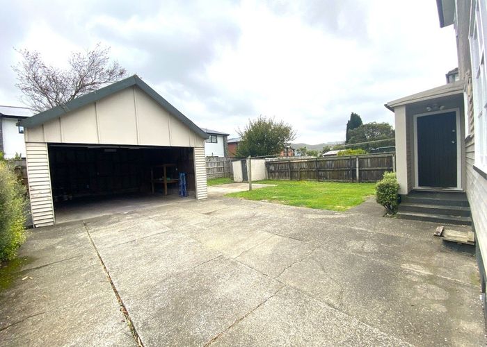  at 12 Compton Cres, Taita, Lower Hutt, Wellington