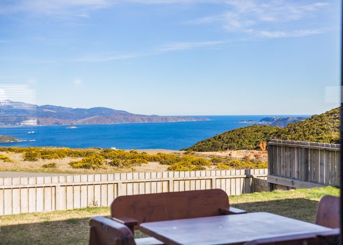  at 94 Cedarwood Street, Woodridge, Wellington