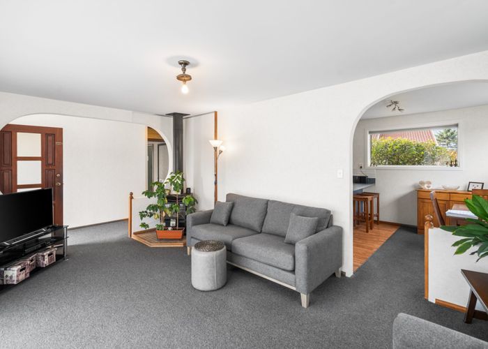  at 6 Fir Tree Lane, Aranui, Christchurch