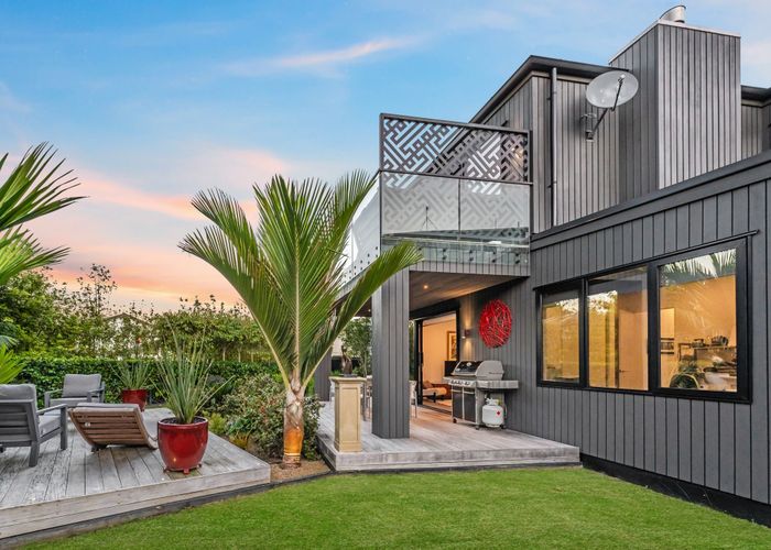  at 2/204 Riddell Road, Glendowie, Auckland City, Auckland