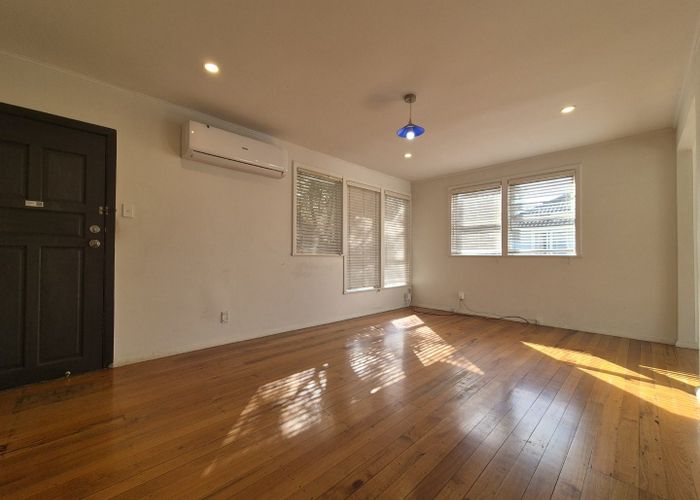  at 194 Pilkington Road, Point England, Auckland City, Auckland