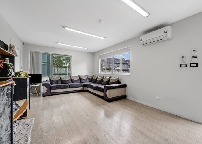  at 290 Murphys Road, Flat Bush, Manukau City, Auckland