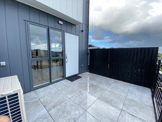  at 15 Canna Street, Totara Park, Auckland