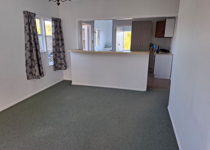  at 93 Lake Crescent, Hamilton Lake, Hamilton, Waikato