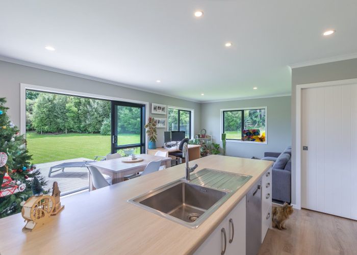  at 12 Faydon Close, Ohau, Levin