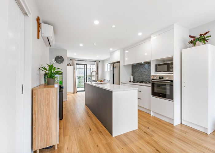  at 59d Redwood Drive, Massey, Waitakere City, Auckland