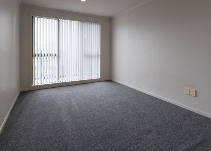  at 2G/427 Great Nth Rd (1 Wadier), Henderson, Waitakere City, Auckland