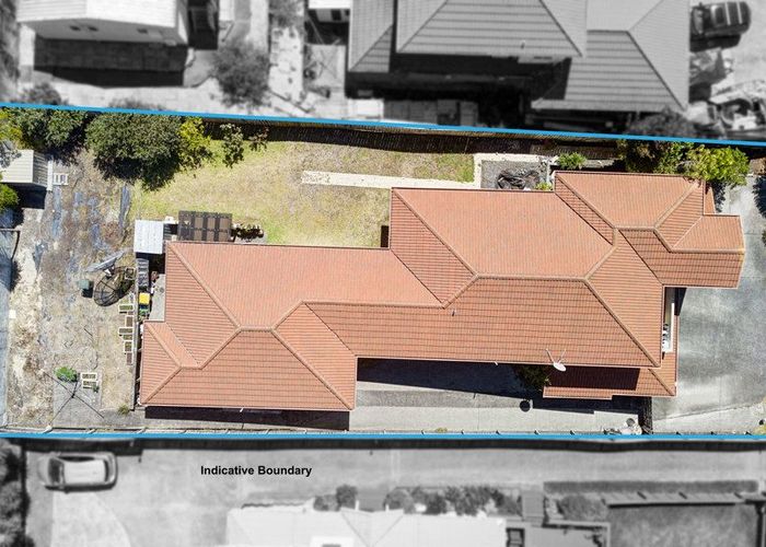  at 15 Millstream Drive, Henderson, Auckland