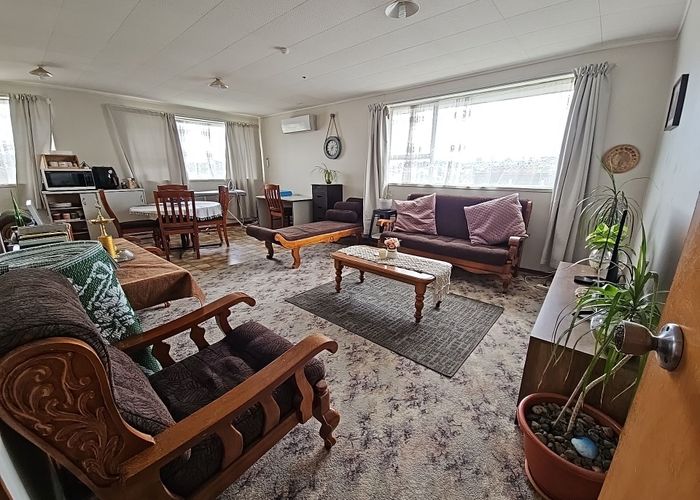  at 2/21 Ellis Avenue, Mount Roskill, Auckland City, Auckland