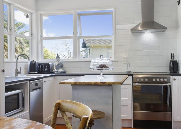  at 30 Arosa Place, Forrest Hill, North Shore City, Auckland