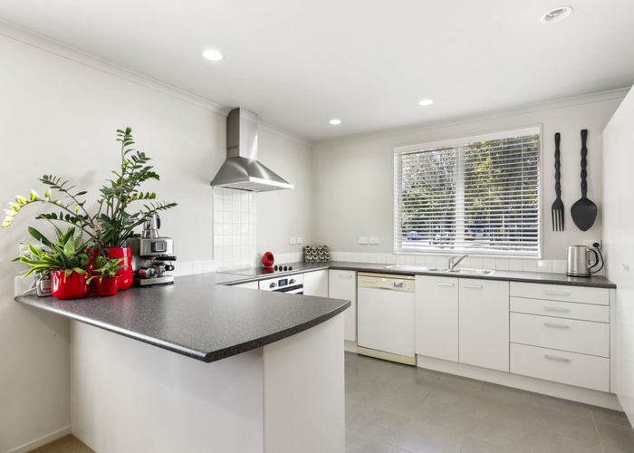  at 5 Marengo Parkway, Takanini, Auckland